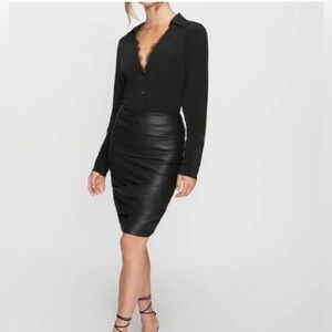 Brochu Walker Black Ruched Faux Leather Skirt size medium